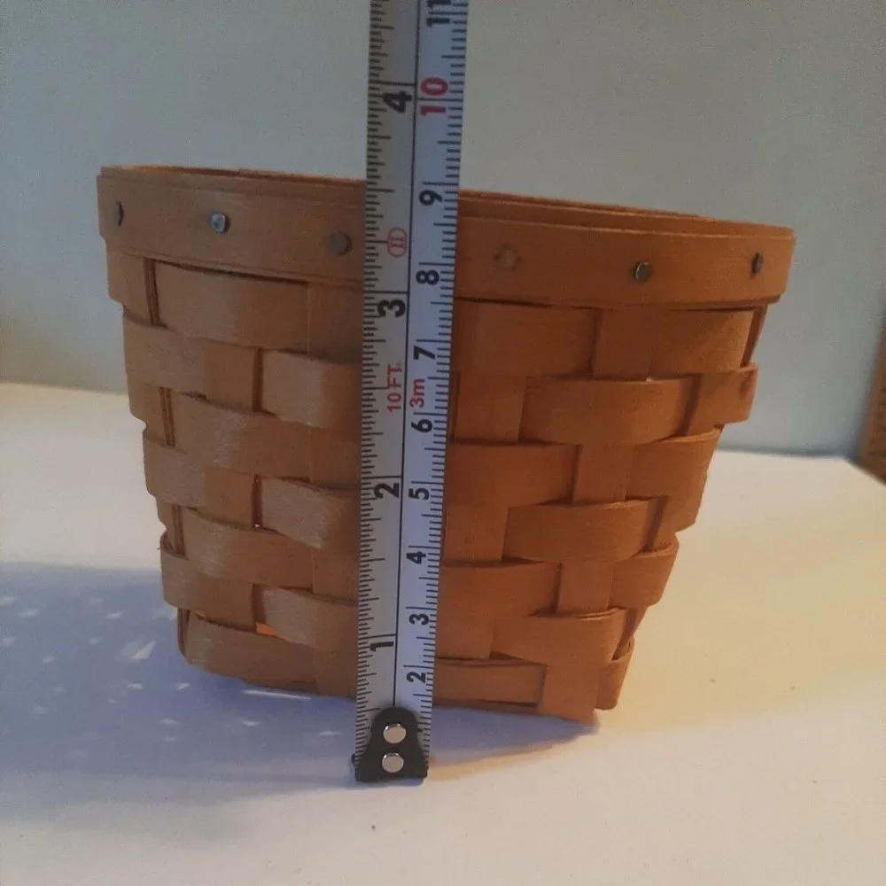 Longaberger Small Wall Pocket Basket 1999? Handwoven 3.5 Inches tall